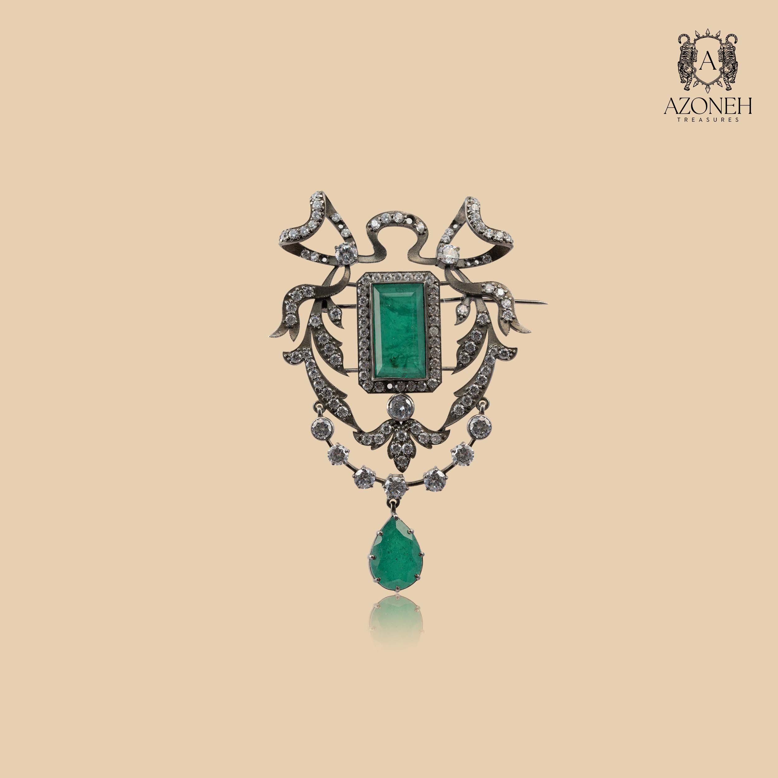 Verdant Leaf Brooch