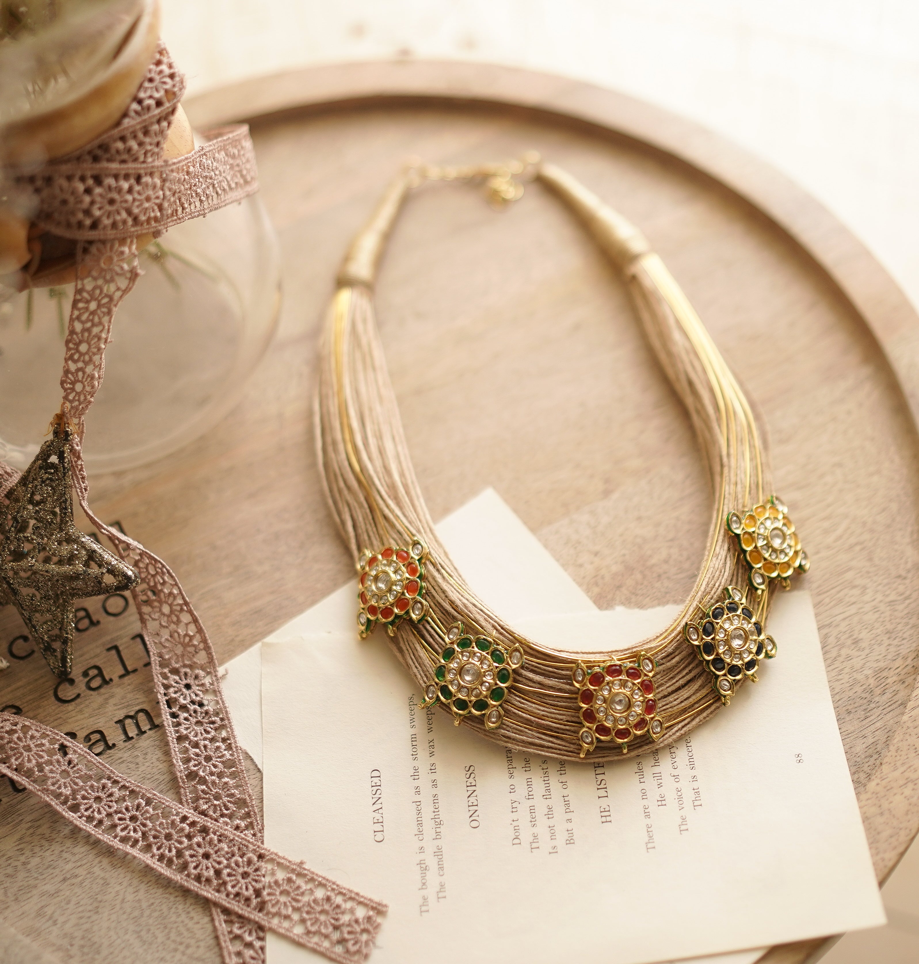 Hasli Floral Necklace