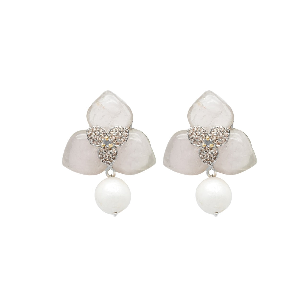 Petal pearl Earrings