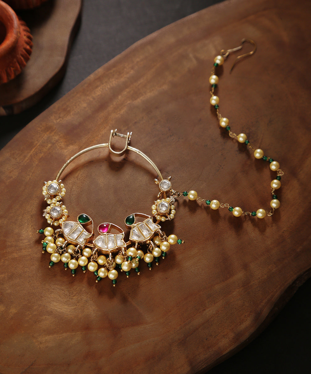 Amara_Handcrafted_Maang_Tika_With_Kundan_And_Pearls_in_Pure_Silver
_Silver Tribe_01