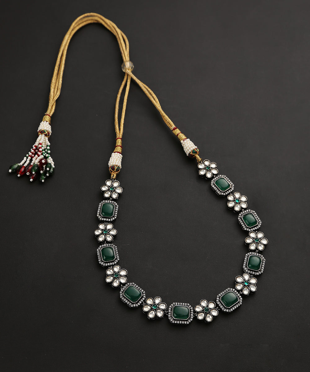 Latifah_Necklace_Set_With_kundan_And_Emeralds_Handcrafted_In_Pure_Silver_Silver Tribe_02